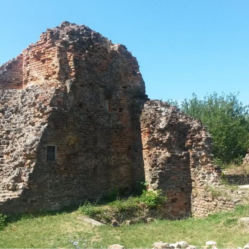 Fejérkő Castle - Kereki